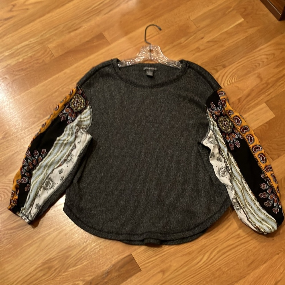 Chelsea & Theodore Waffle Knit Top with Boho Sleeves - Picture 11 of 12